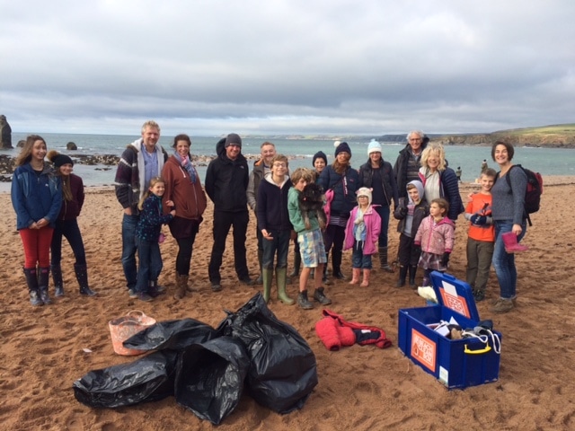 SAS beach clean at South Milton Sands Nov 2016