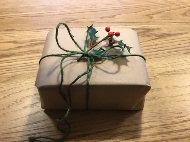 plastic free christmas gift wrapping